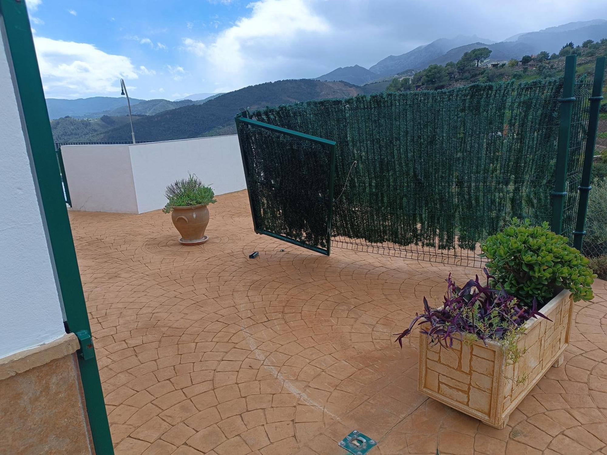 Casa Rural La Revuelta Con Las Mejores Vistas A La Naturaleza Yunquera Exterior foto