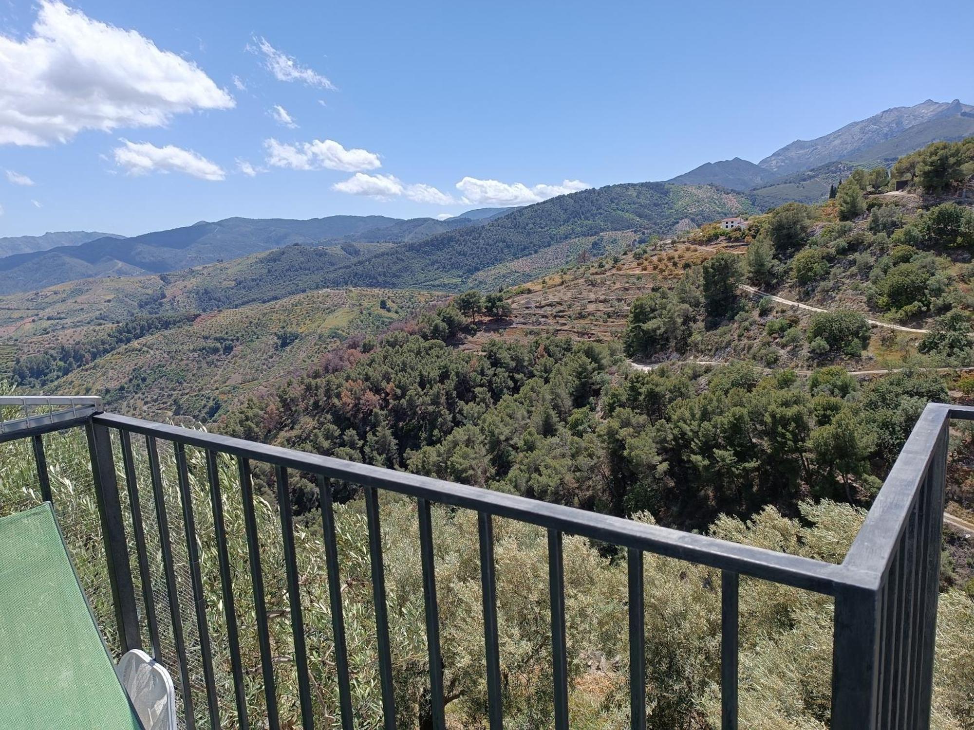 Casa Rural La Revuelta Con Las Mejores Vistas A La Naturaleza Yunquera Exterior foto